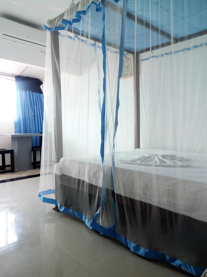 Rainbow Beach Resort 앰발랑고다 외부 사진