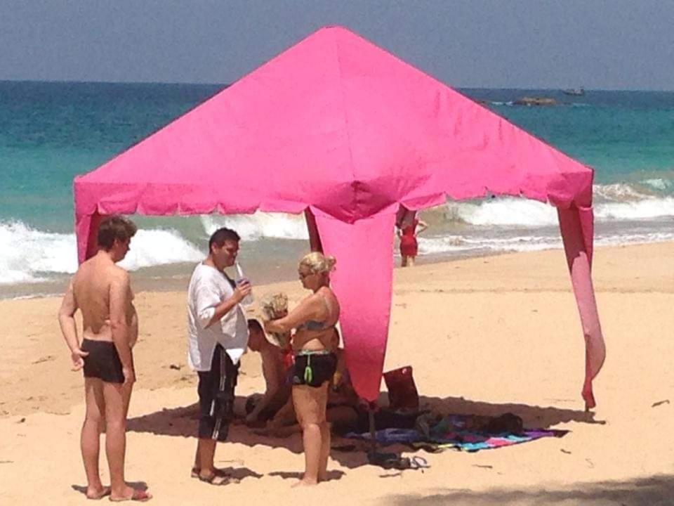 Rainbow Beach Resort 앰발랑고다 외부 사진